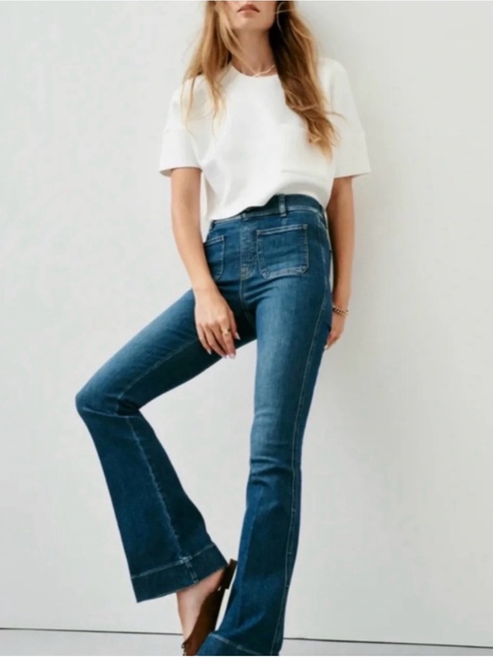 SPANX Denim - Spanx SPANXshape EveryWear Flare Jeans With Patch Pockets Denim 20850R Size M